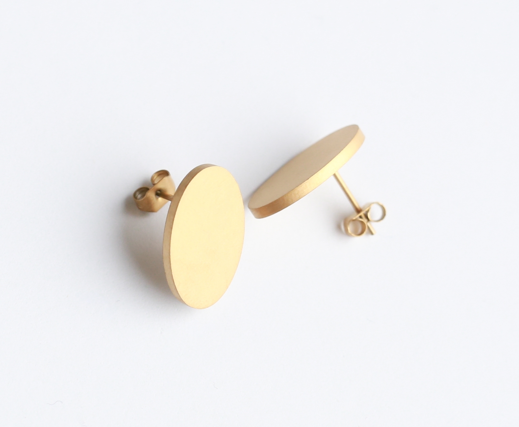 ohrstecker oval - gold 